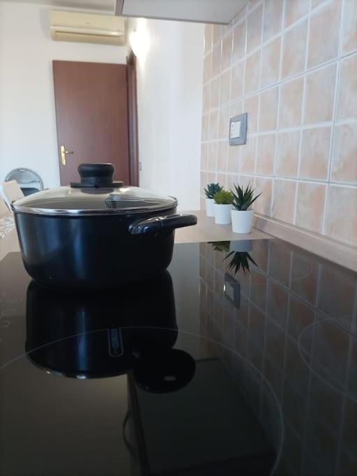 Chilu Apartment Каляри Екстериор снимка